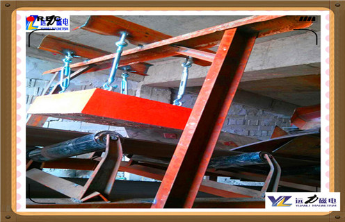 懸掛式永磁除鐵器,云南懸掛式永磁除鐵器廠家_云南懸掛式永磁除鐵器廠家批發價格_使用說明書原理型號價格 懸掛式永磁除鐵器,云南懸掛式永磁除鐵器廠家_云南懸掛式永磁除鐵器廠家批發價格_使用說明書原理型號價格